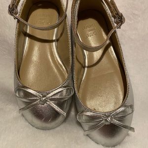 Janie and Jack silver flats.... size 10